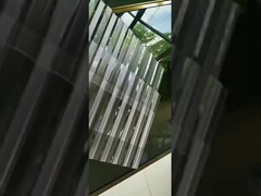 Chapas de ondas de policarbonato translúcidas e difusoras de luz para iluminação natural e proteção contra intempéries