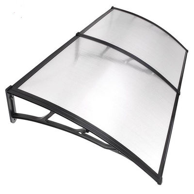 Transforme o espaço com um dossel de policarbonato durável Porta / Janela / Balcão