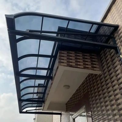 Tolos de policarbonato contemporâneo com função de autolimpeza