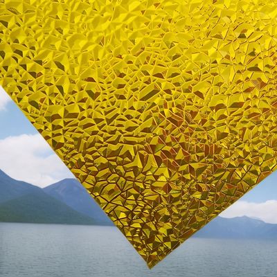 Bom preço. Tecido de varanda de policarbonato de superfície de diamante 2,5 mm-10 mm 1220 mm/2100 mm Proteção UV on-line