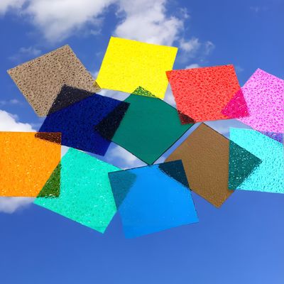 Bom preço. 2440 mm Folha de diamante de policarbonato colorido 2,5 mm-10 mm Placa segura resistente a UV on-line