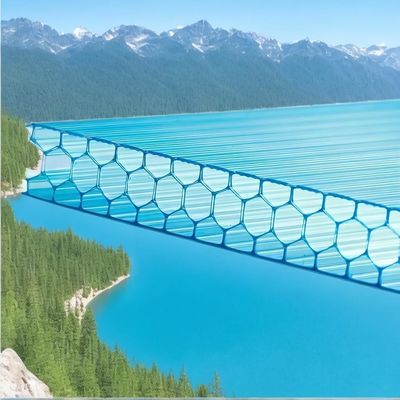 2.1m*5.8m Tamanho 16mm Folha de policarbonato de honeycomb colorido Difusão de luz superior e isolamento térmico para construção