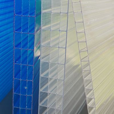 Alto desempenho 16mm Quatro camadas de folha de policarbonato Multi-Wall Design para isolamento térmico e resistência ao impacto