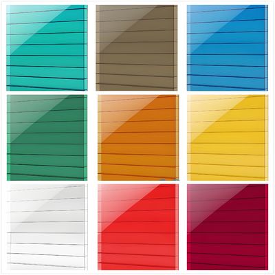 Bom preço. Folha de policarbonato de cor verde, transparente e resistente aos raios UV on-line