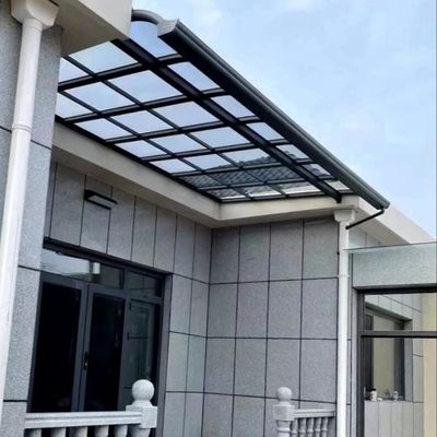 Áreia de policarbonato resistente a intempéries para proteção solar e chuva