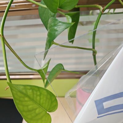 Folha de policarbonato de plástico conhecida por sua alta resistência à tração e durabilidade Adequada para protetores de máquinas, janelas e painéis de exibição