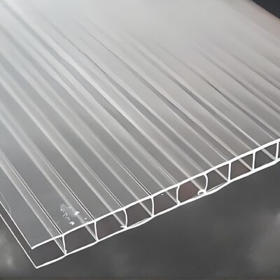 Tamanho normal 2.1 5.8m PC board Telhado Canopy Roofing Material resistente a impactos e leve Adequado para uso externo a longo prazo