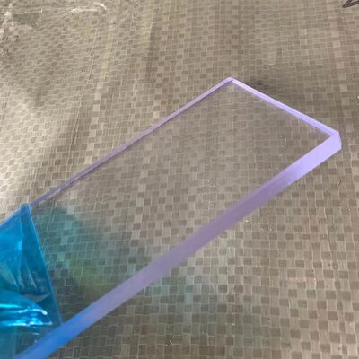 Bom preço. Alta resistência ao impacto Folha sólida de policarbonato Densidade de 12 gcm3 Faixa de espessura 60 mm Excelente resistência a intempéries e clareza óptica para o exterior on-line