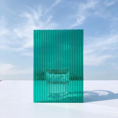 Bom preço. Policarbonato de plástico verde folha oca de peso leve espessura de 4,0 mm a 20,0 mm Perfeito para sinalização e soluções de iluminação natural arquitetônica on-line